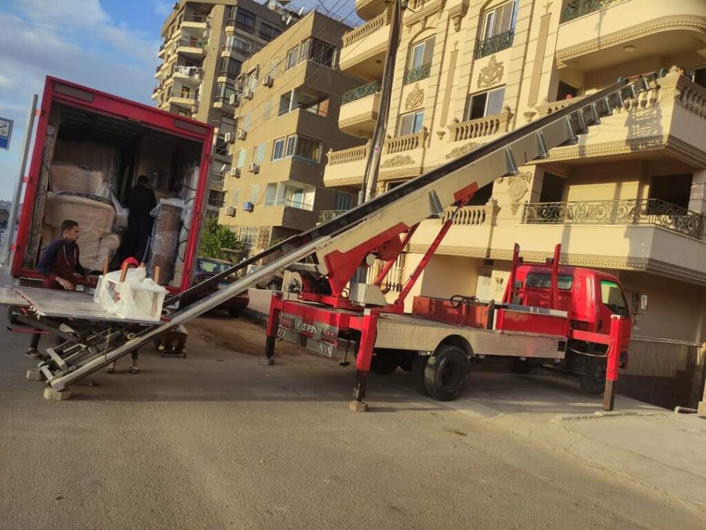 عربية نقل أثاث مجهزة في التجمع الخامس لنقل الأثاث المنزلي والمكتبي