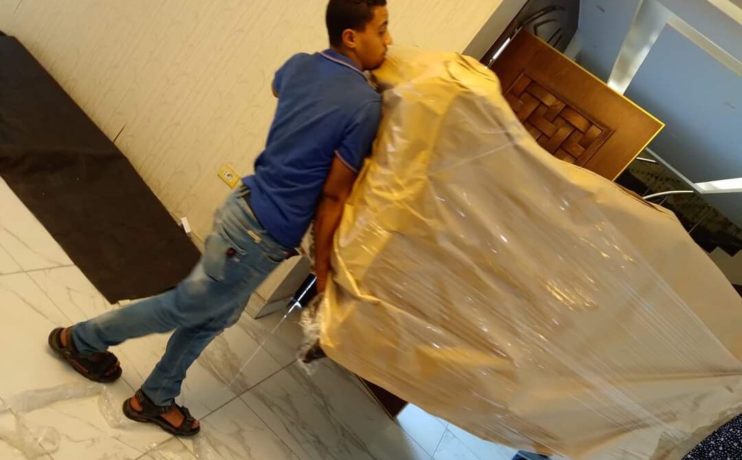 شركة نقل أثاث في العبور نقل عفش ونش رفع فك وتركيب